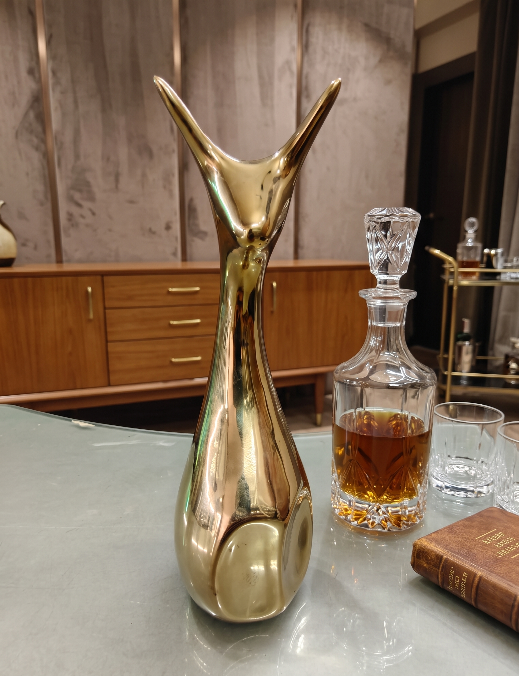 Store Lavish Abstract Metallic Gold Deer Sculpture – Electroplated Ceramic Statue - Image 5