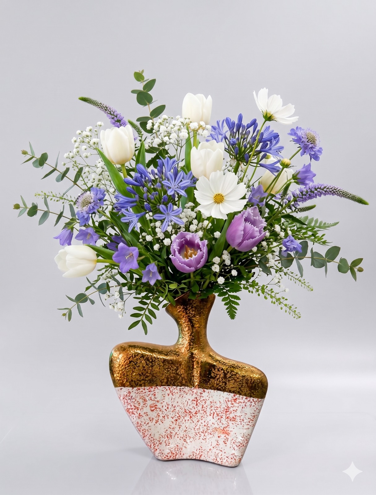 Store Lavish Abstract Two-Tone Sculptural Ceramic Vase – Textured Metallic Gold & Speckled Red-White Base - Image 3